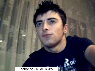 luv3mebaby aici va puteti lasa poza si id-ul vostru de messenger ...