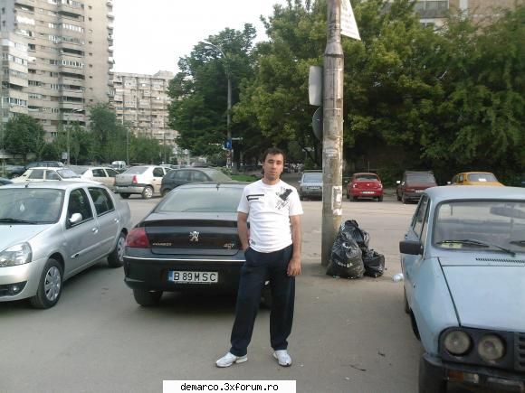 aici va puteti lasa poza si id-ul vostru de messenger ...