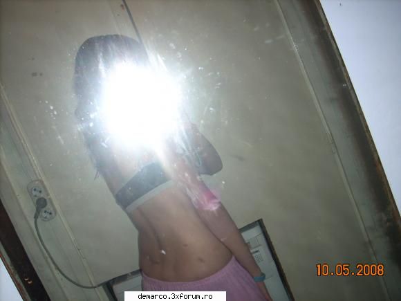aici va puteti lasa poza si id-ul vostru de messenger ...