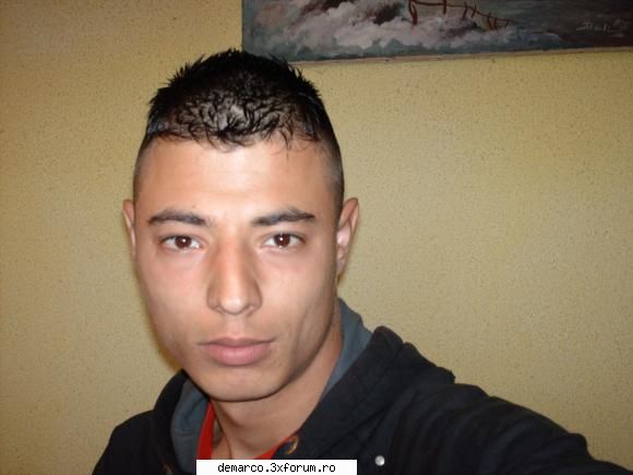 aici va puteti lasa poza si id-ul vostru de messenger ...
