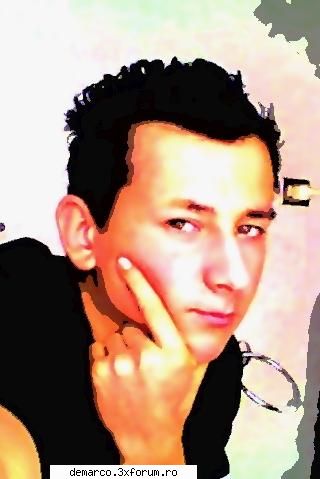 aici va puteti lasa poza si id-ul vostru de messenger ...