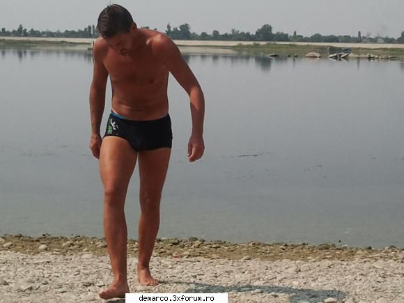 buna, vreau relatie discreta cu o fata, sint din pitesti, id. florynb40 , pupici, aici va puteti