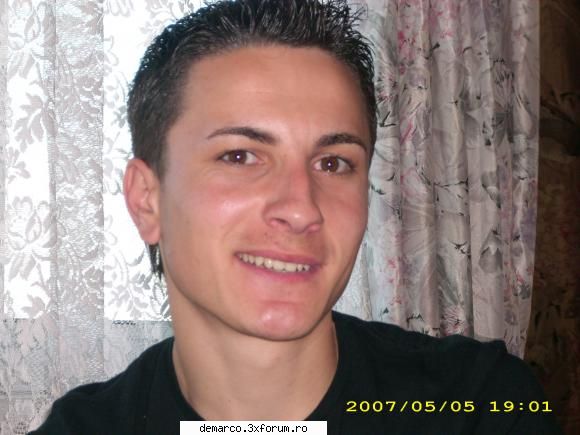 aici va puteti lasa poza si id-ul vostru de messenger ...