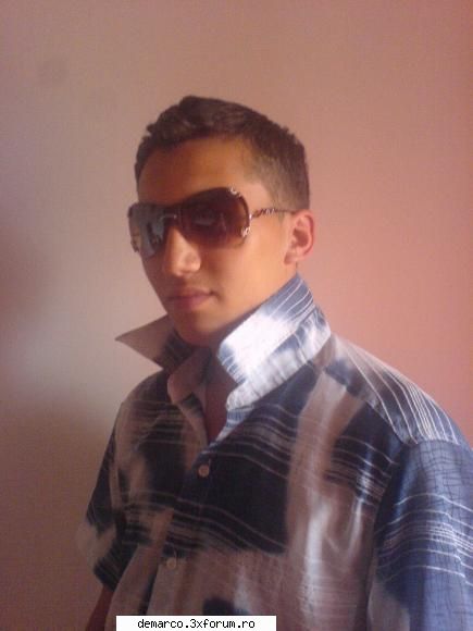 sex_and_69 aici va puteti lasa poza si id-ul vostru de messenger ...