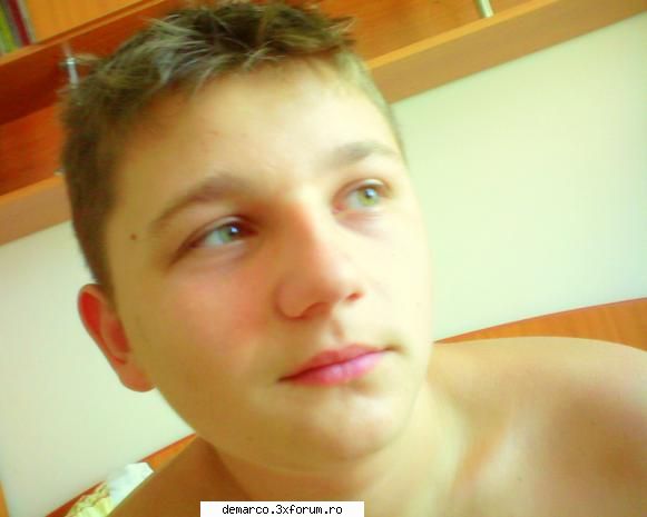 aici va puteti lasa poza si id-ul vostru de messenger ...