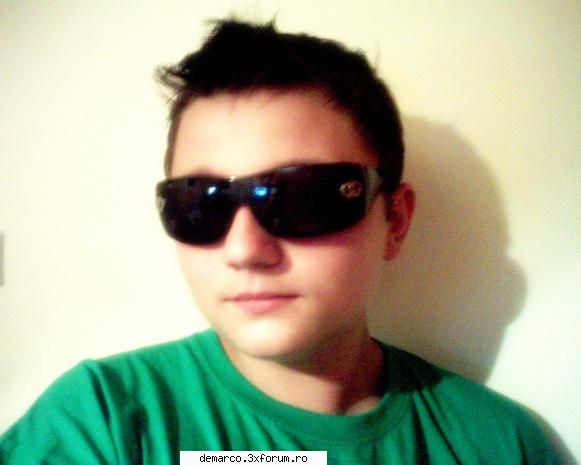 aici va puteti lasa poza si id-ul vostru de messenger ...