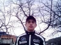 aici va puteti lasa poza si id-ul vostru de messenger ...