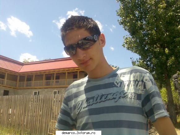 sorin1989e aici va puteti lasa poza si id-ul vostru de messenger ...