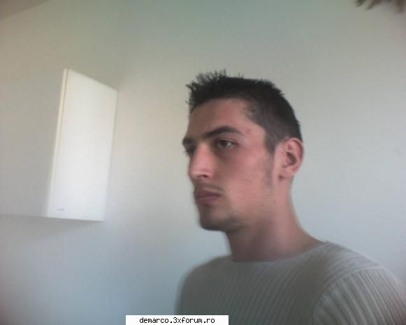 wwwgabiwww aici va puteti lasa poza si id-ul vostru de messenger ...