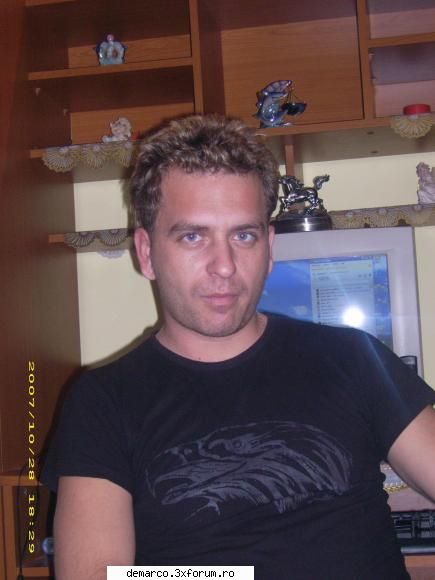 aici va puteti lasa poza si id-ul vostru de messenger ...