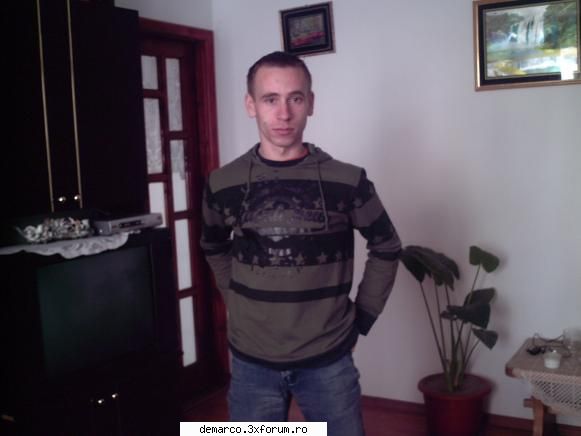 aici va puteti lasa poza si id-ul vostru de messenger ...
