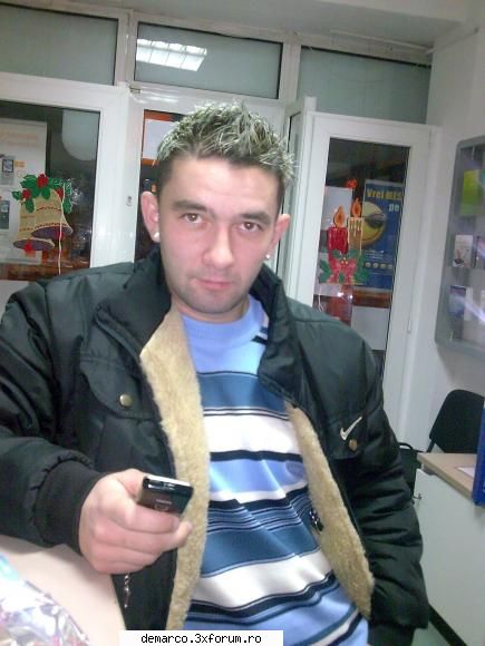 aici va puteti lasa poza si id-ul vostru de messenger ...